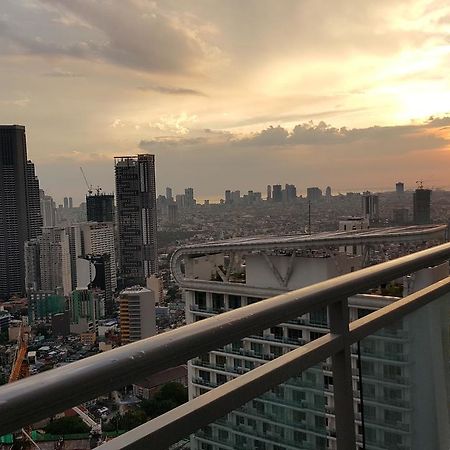 Modern Luxury Lower Penthouse Unit マニラ市 エクステリア 写真