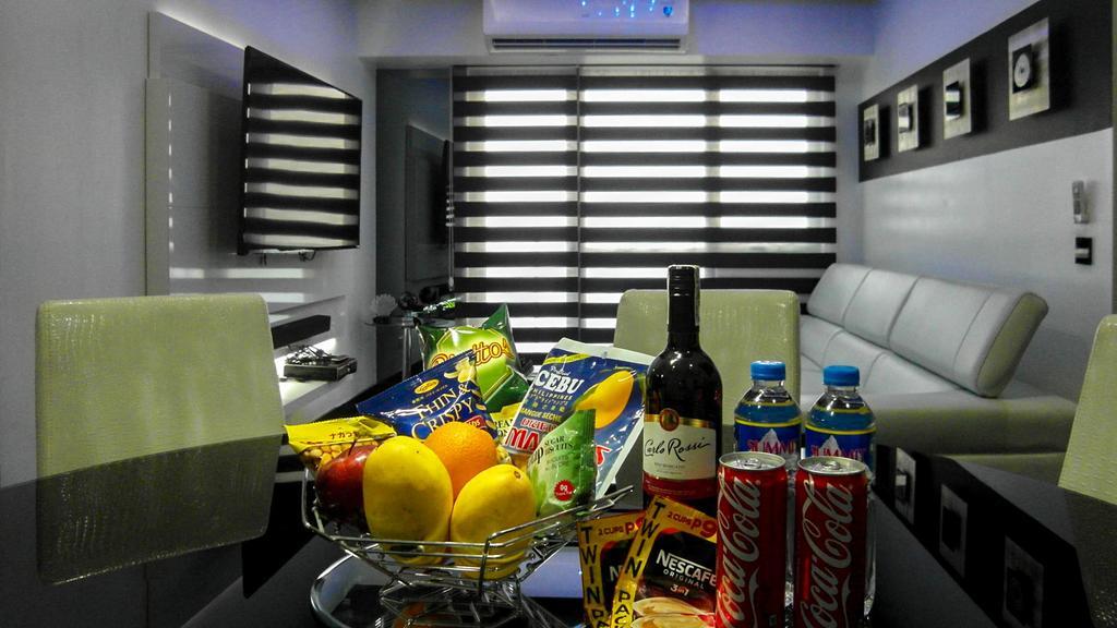 Modern Luxury Lower Penthouse Unit マニラ市 エクステリア 写真