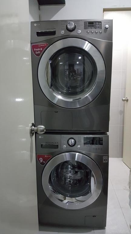 Modern Luxury Lower Penthouse Unit マニラ市 エクステリア 写真