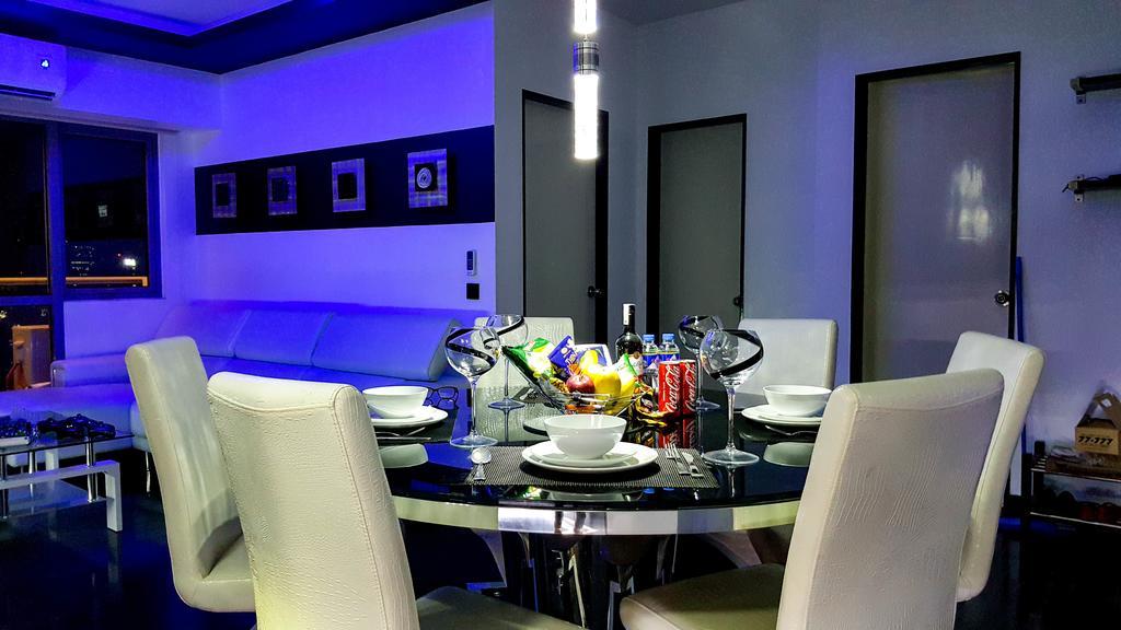 Modern Luxury Lower Penthouse Unit マニラ市 エクステリア 写真