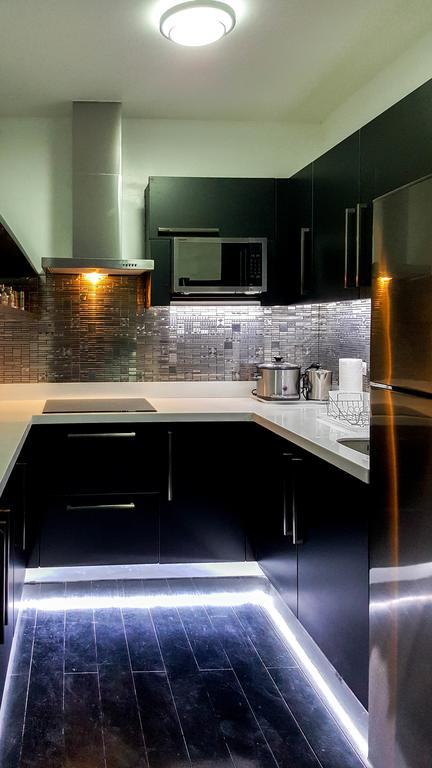 Modern Luxury Lower Penthouse Unit マニラ市 エクステリア 写真