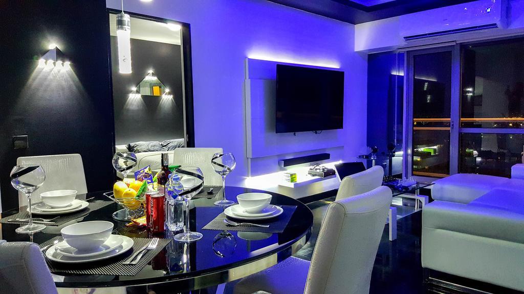 Modern Luxury Lower Penthouse Unit マニラ市 エクステリア 写真