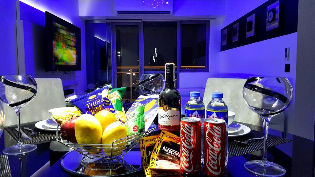 Modern Luxury Lower Penthouse Unit マニラ市 エクステリア 写真