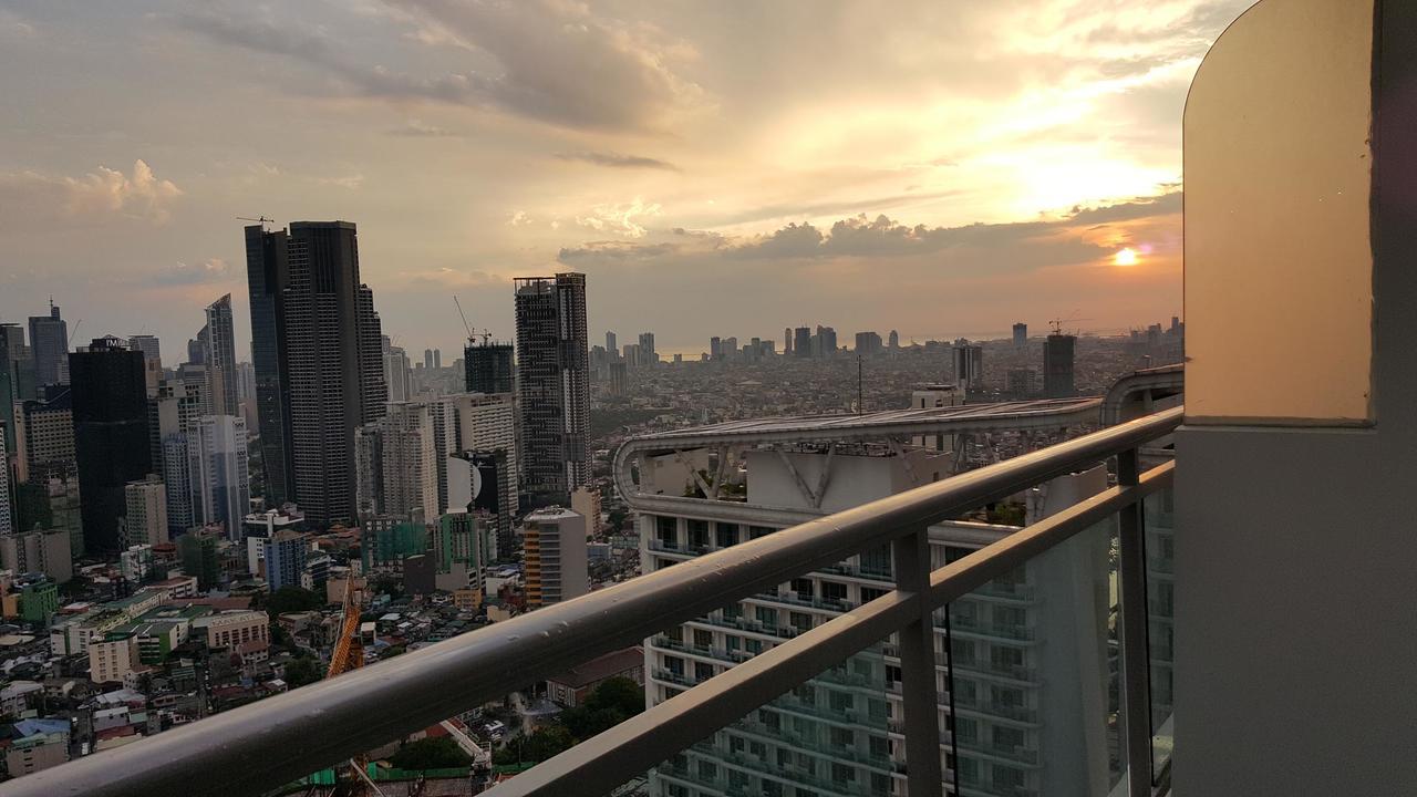 Modern Luxury Lower Penthouse Unit マニラ市 エクステリア 写真